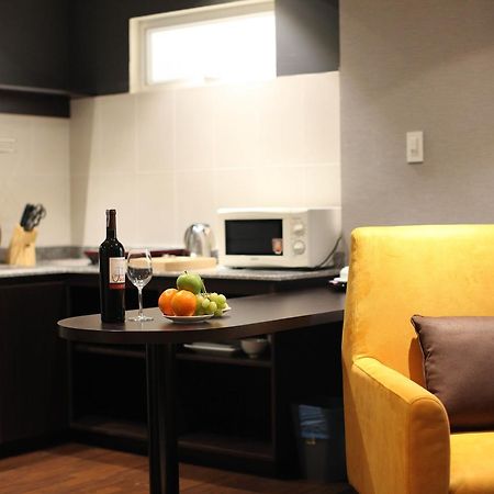 Compass Living Joy Aparthotel Ho Chi Minh-staden Exteriör bild