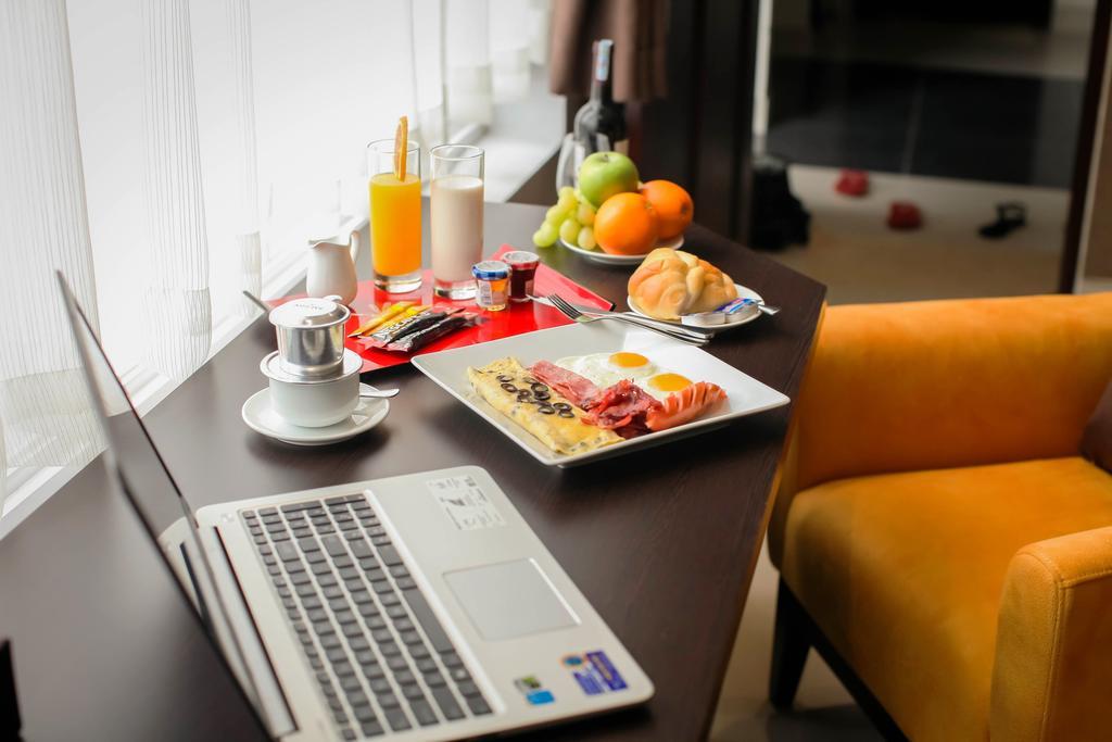 Compass Living Joy Aparthotel Ho Chi Minh-staden Exteriör bild