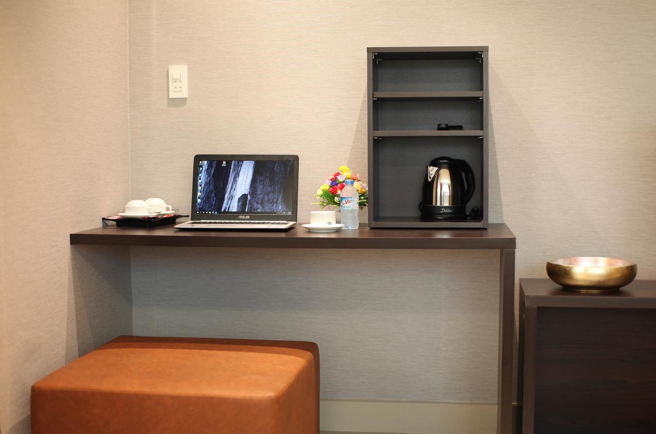 Compass Living Joy Aparthotel Ho Chi Minh-staden Exteriör bild