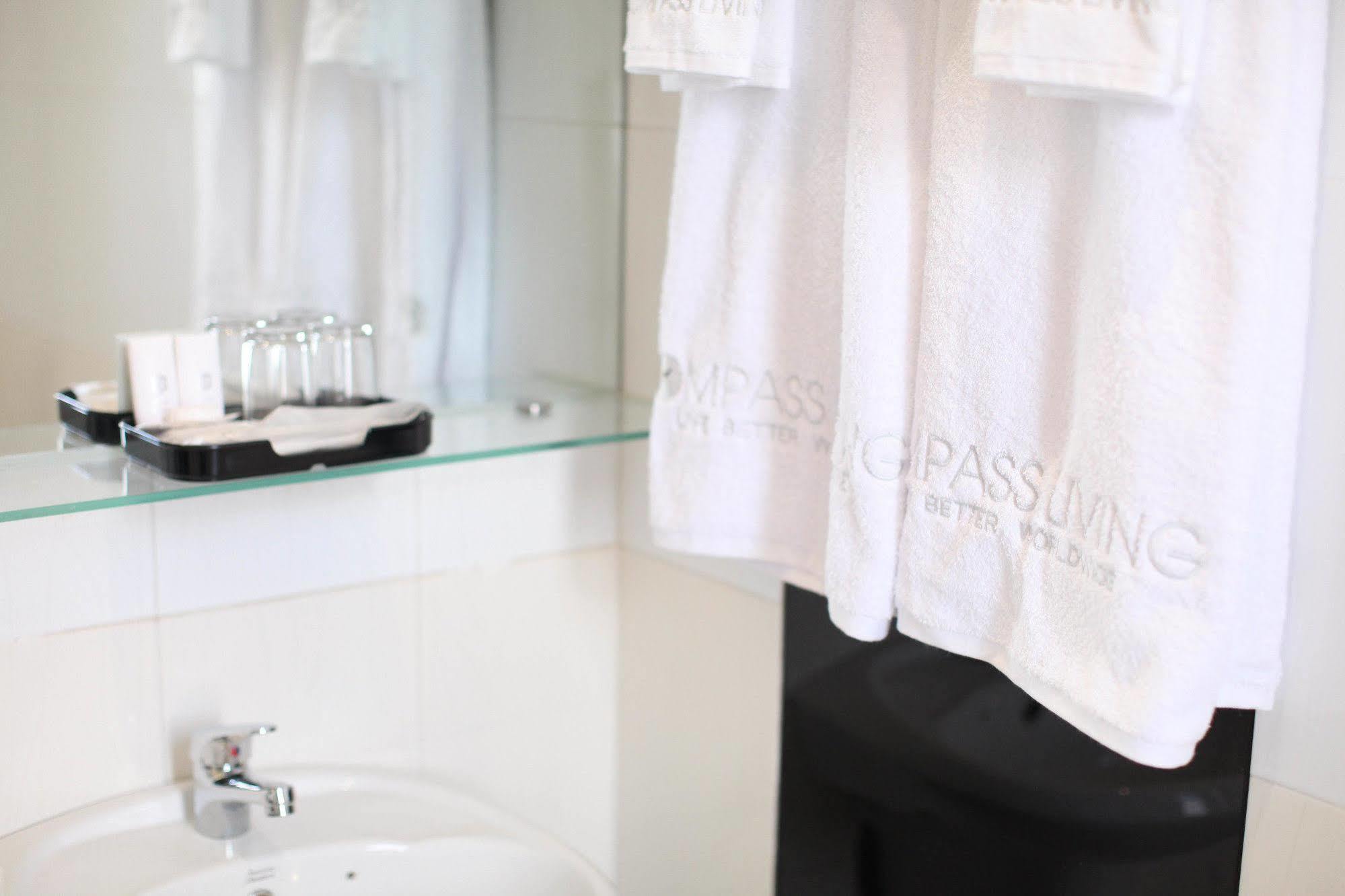 Compass Living Joy Aparthotel Ho Chi Minh-staden Exteriör bild