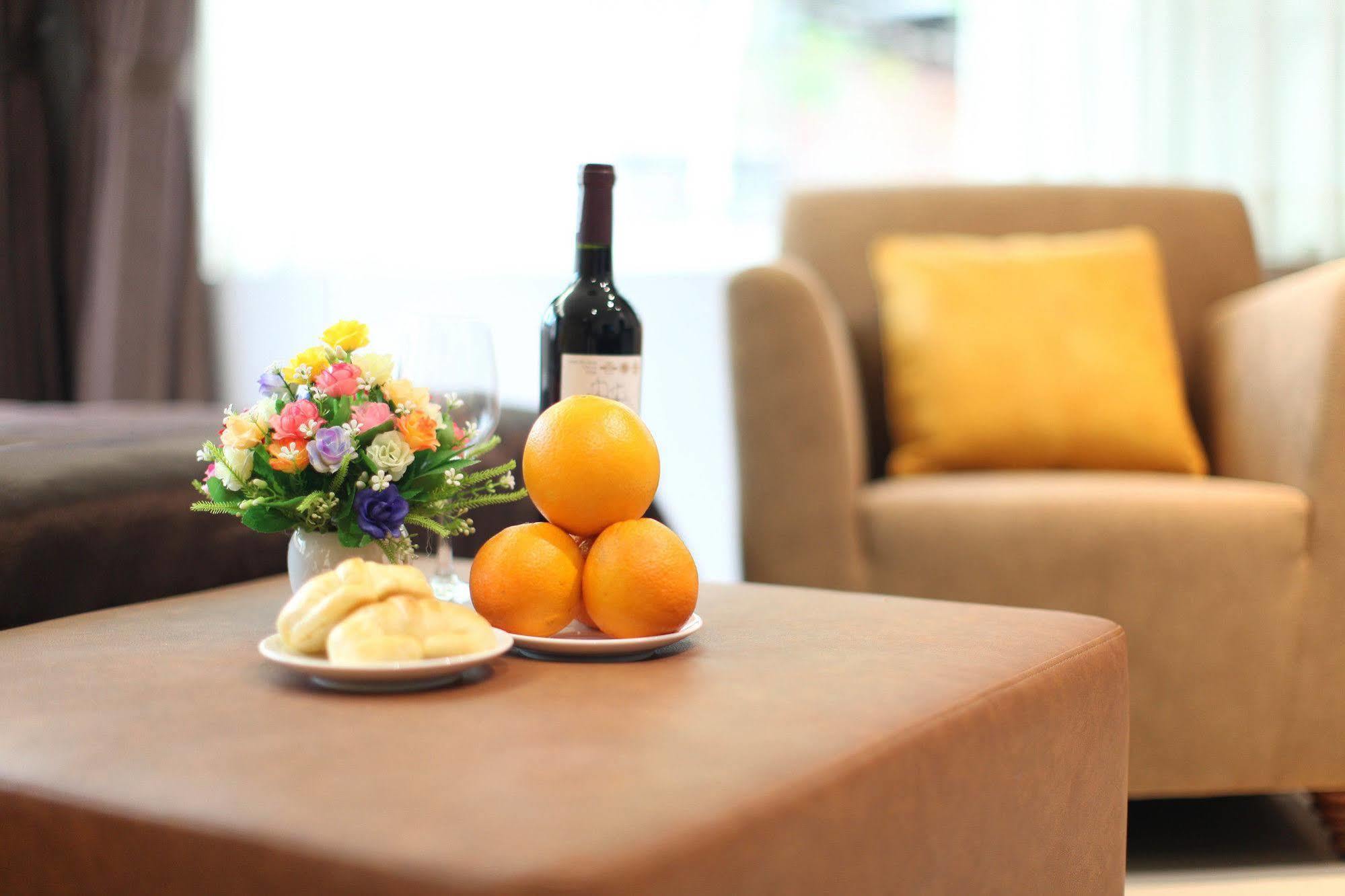 Compass Living Joy Aparthotel Ho Chi Minh-staden Exteriör bild